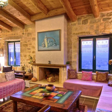 Alexis Villa, Serene Escape With Mesmerising Views, By Thinkvilla Episkopi (Rethymno)